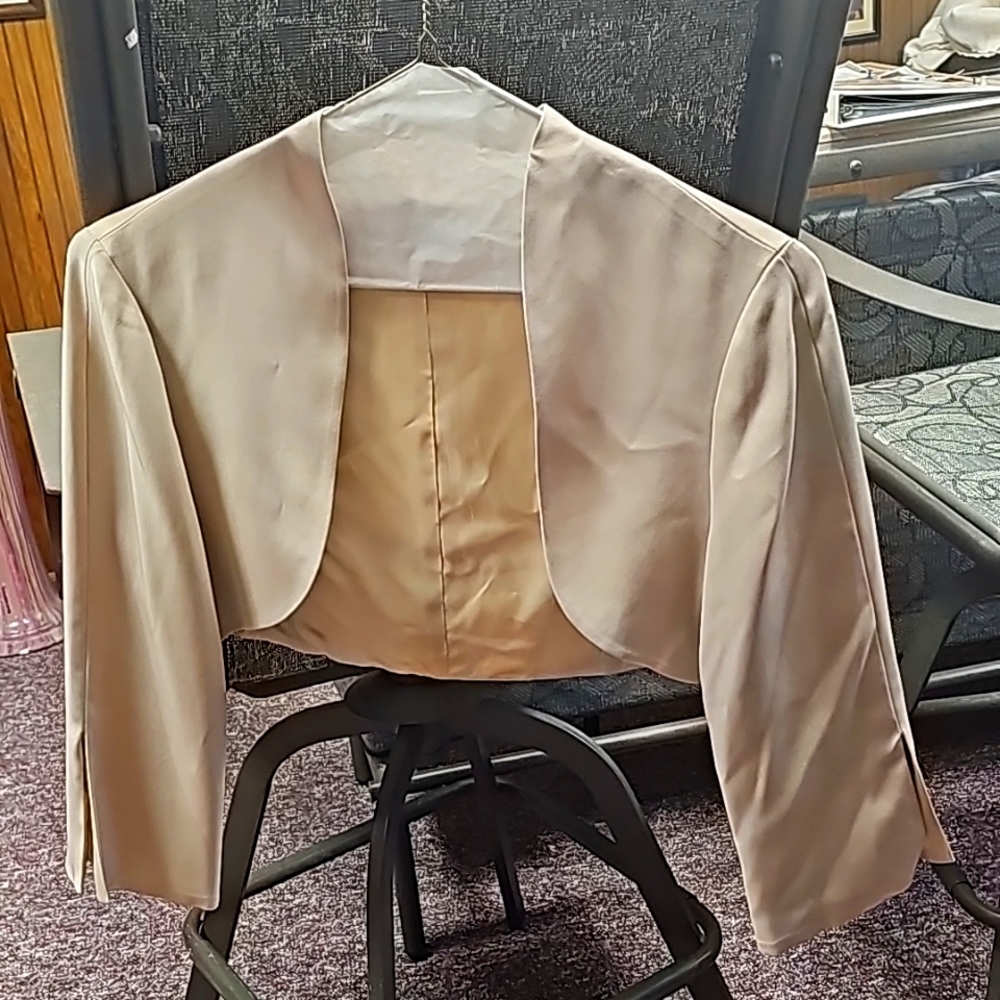 Very nice dress short jacket top